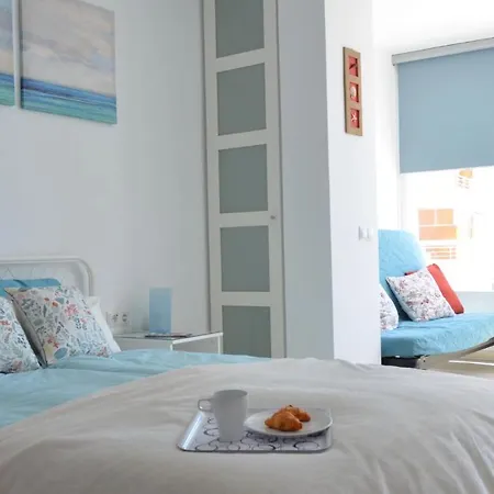 Bright Apt. With Sea View And Pool *